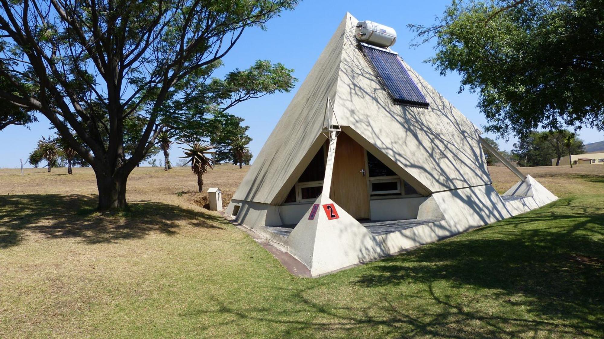 Pyramids Motel Van Reenen Екстер'єр фото