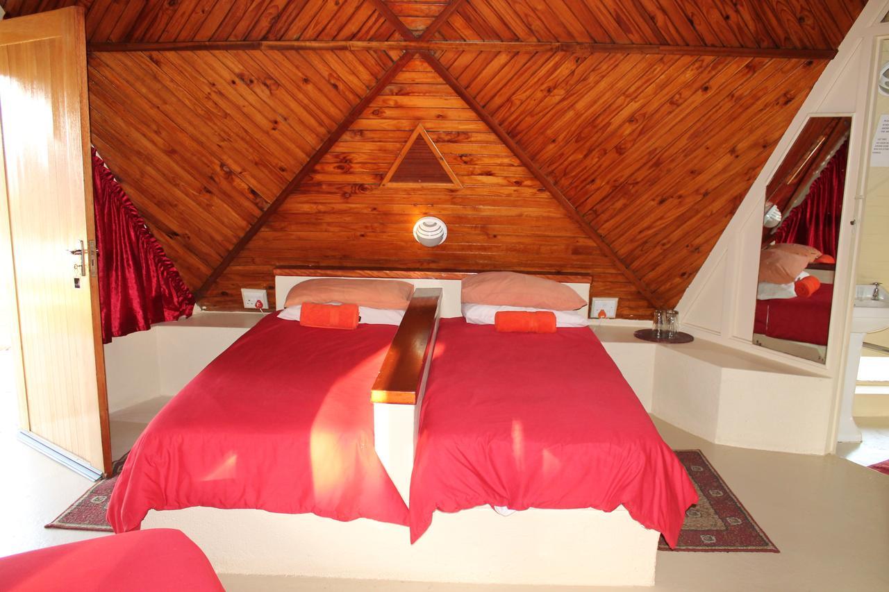 Pyramids Motel Van Reenen Екстер'єр фото