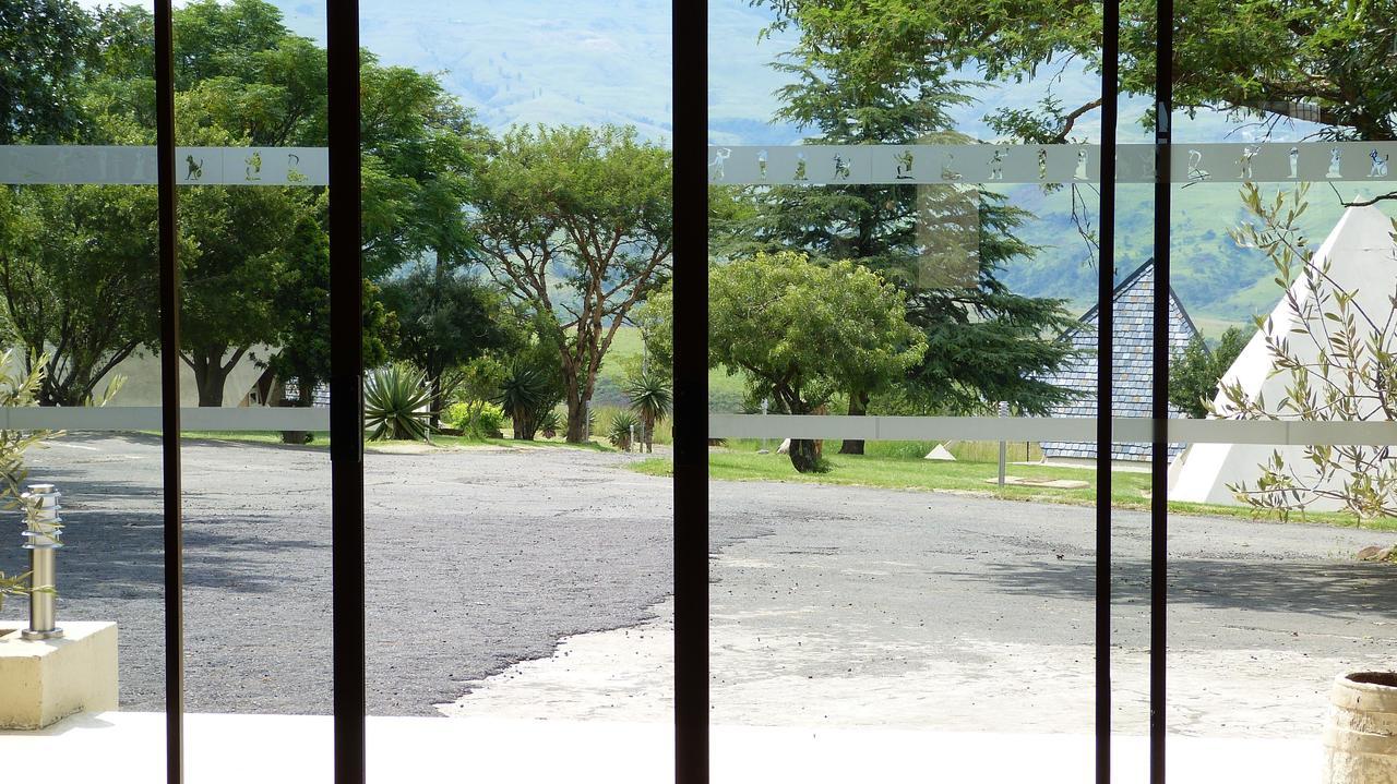 Pyramids Motel Van Reenen Екстер'єр фото