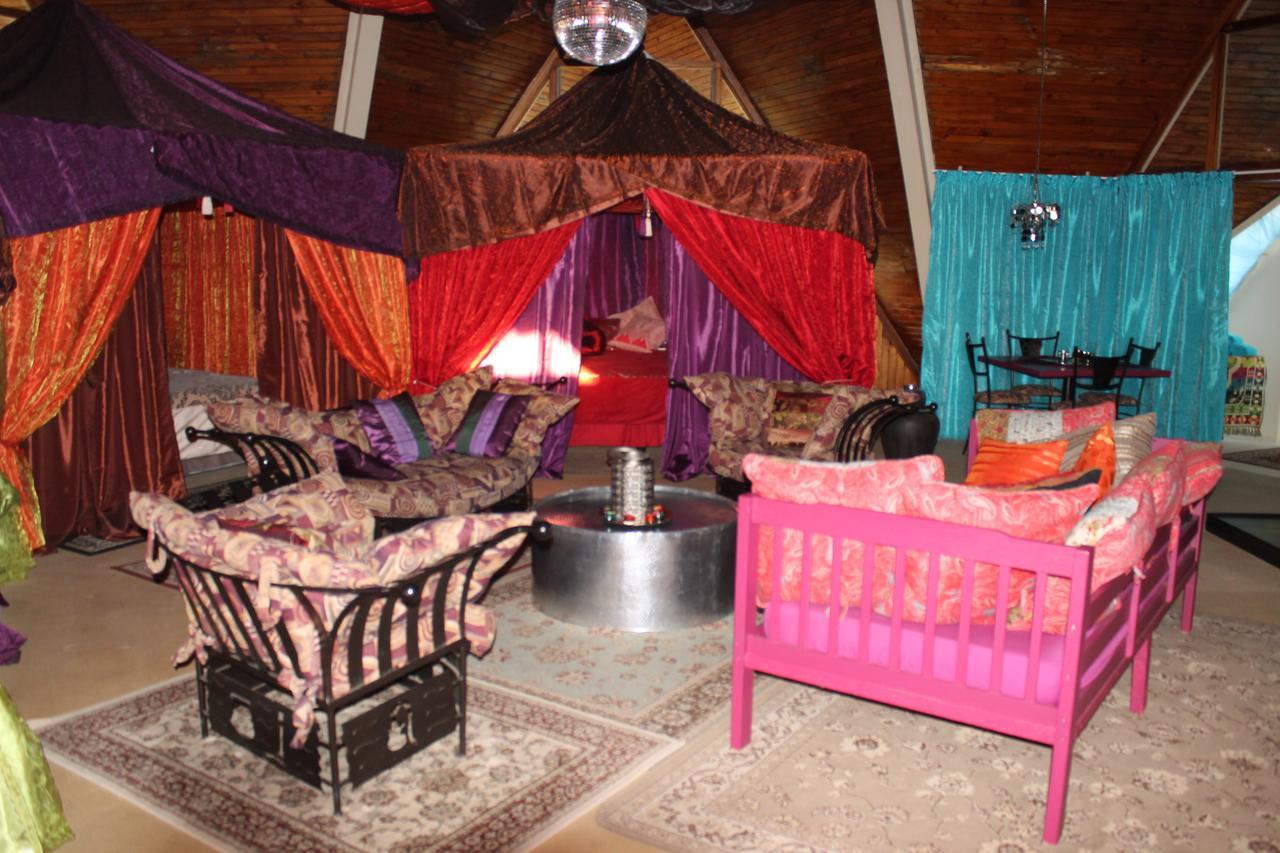 Pyramids Motel Van Reenen Екстер'єр фото