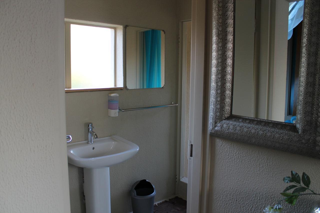 Pyramids Motel Van Reenen Екстер'єр фото