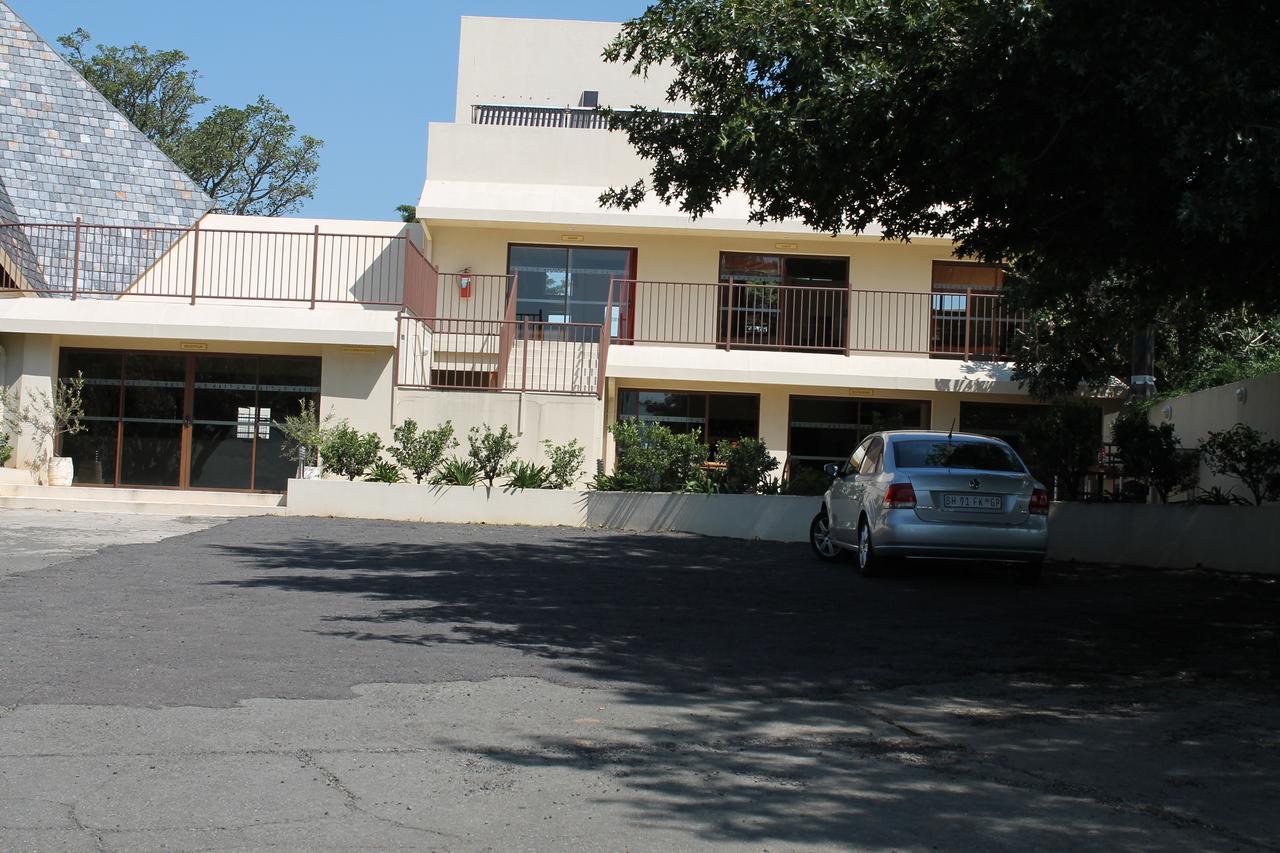 Pyramids Motel Van Reenen Екстер'єр фото