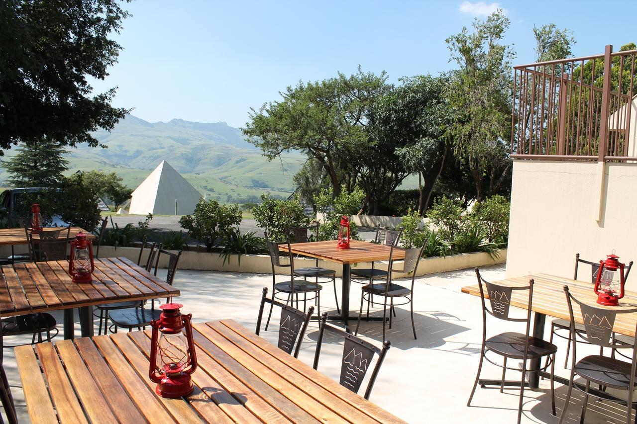Pyramids Motel Van Reenen Екстер'єр фото